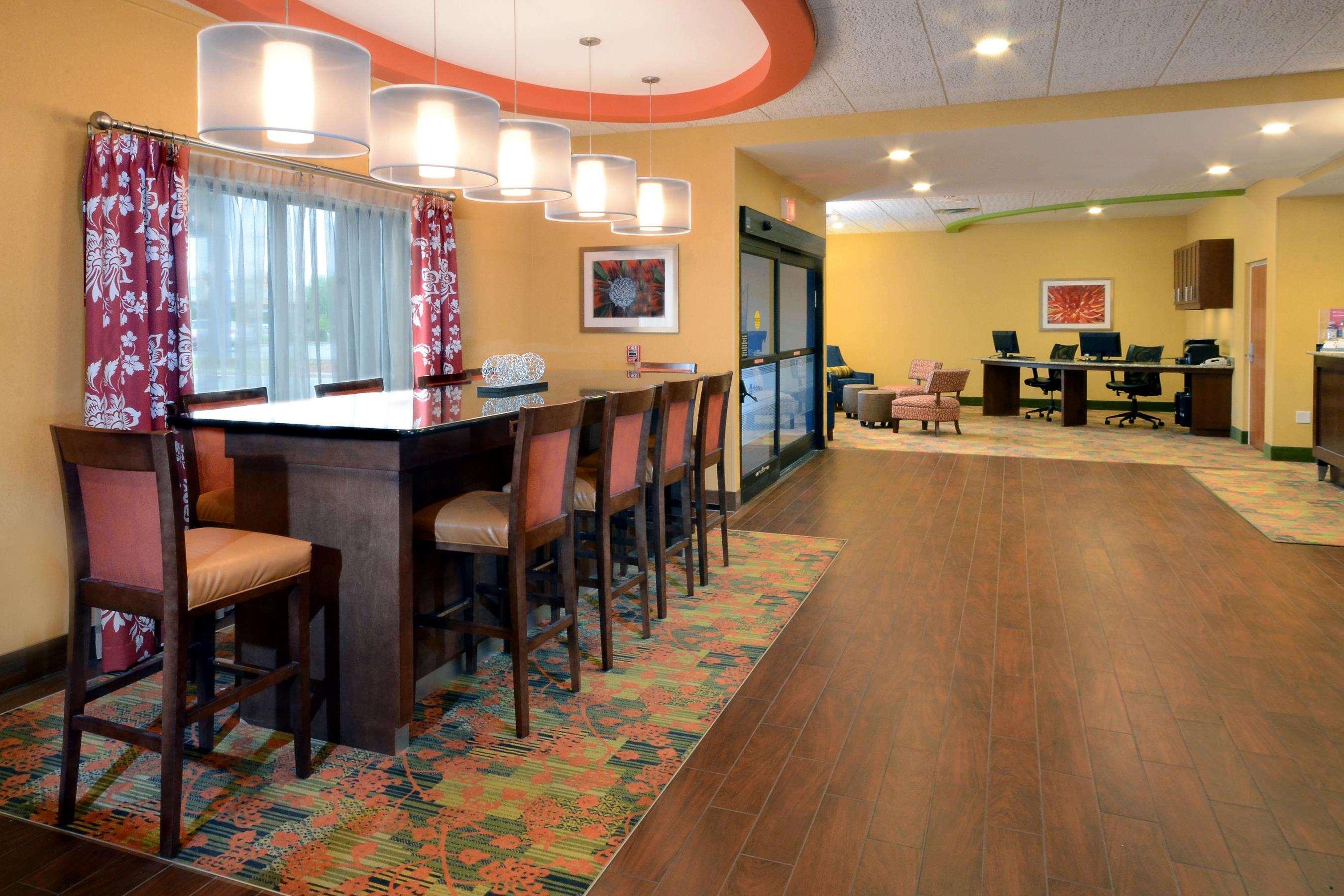 Hampton Inn Fayetteville Fort Bragg Exterior photo