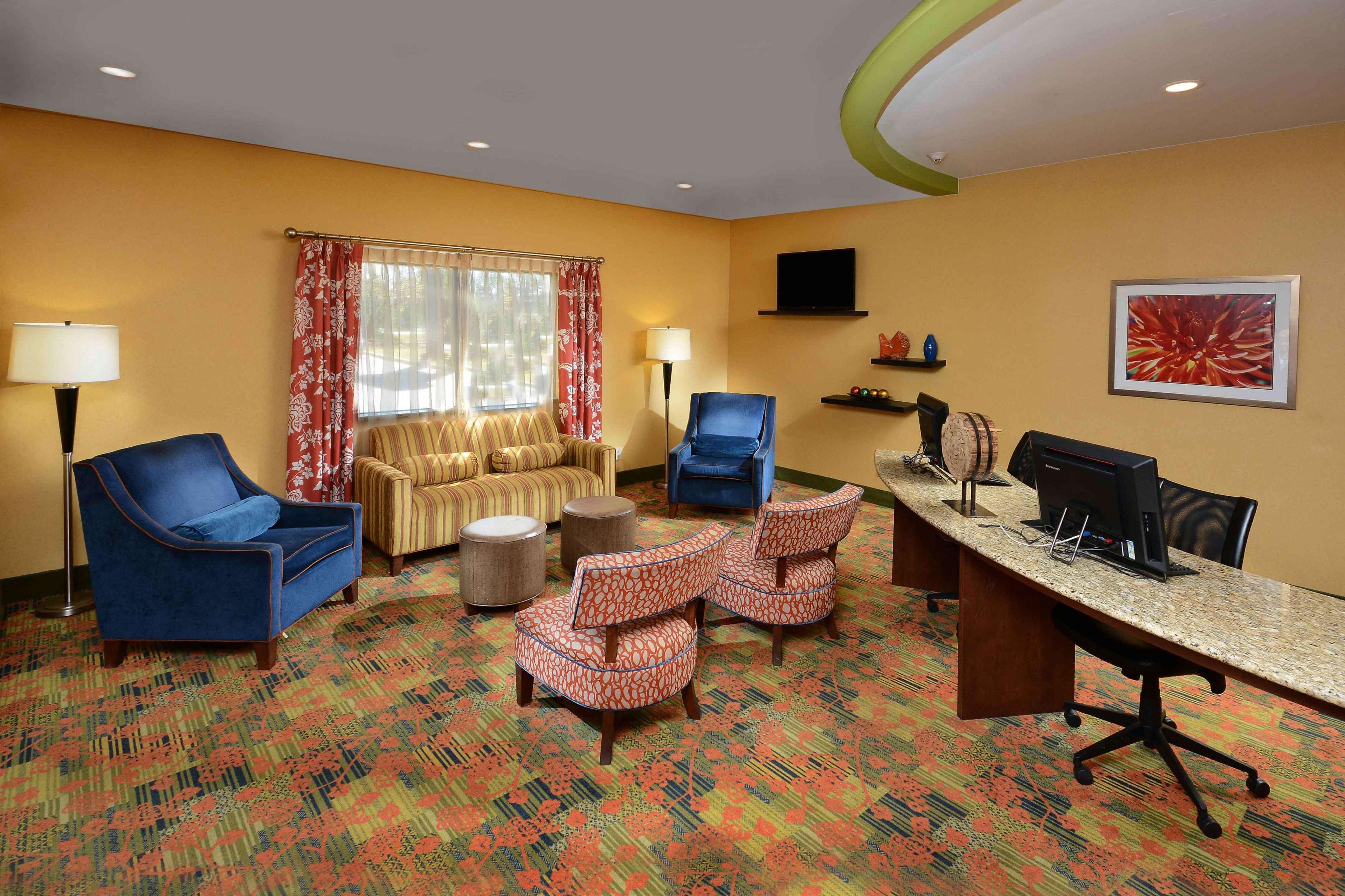 Hampton Inn Fayetteville Fort Bragg Exterior photo