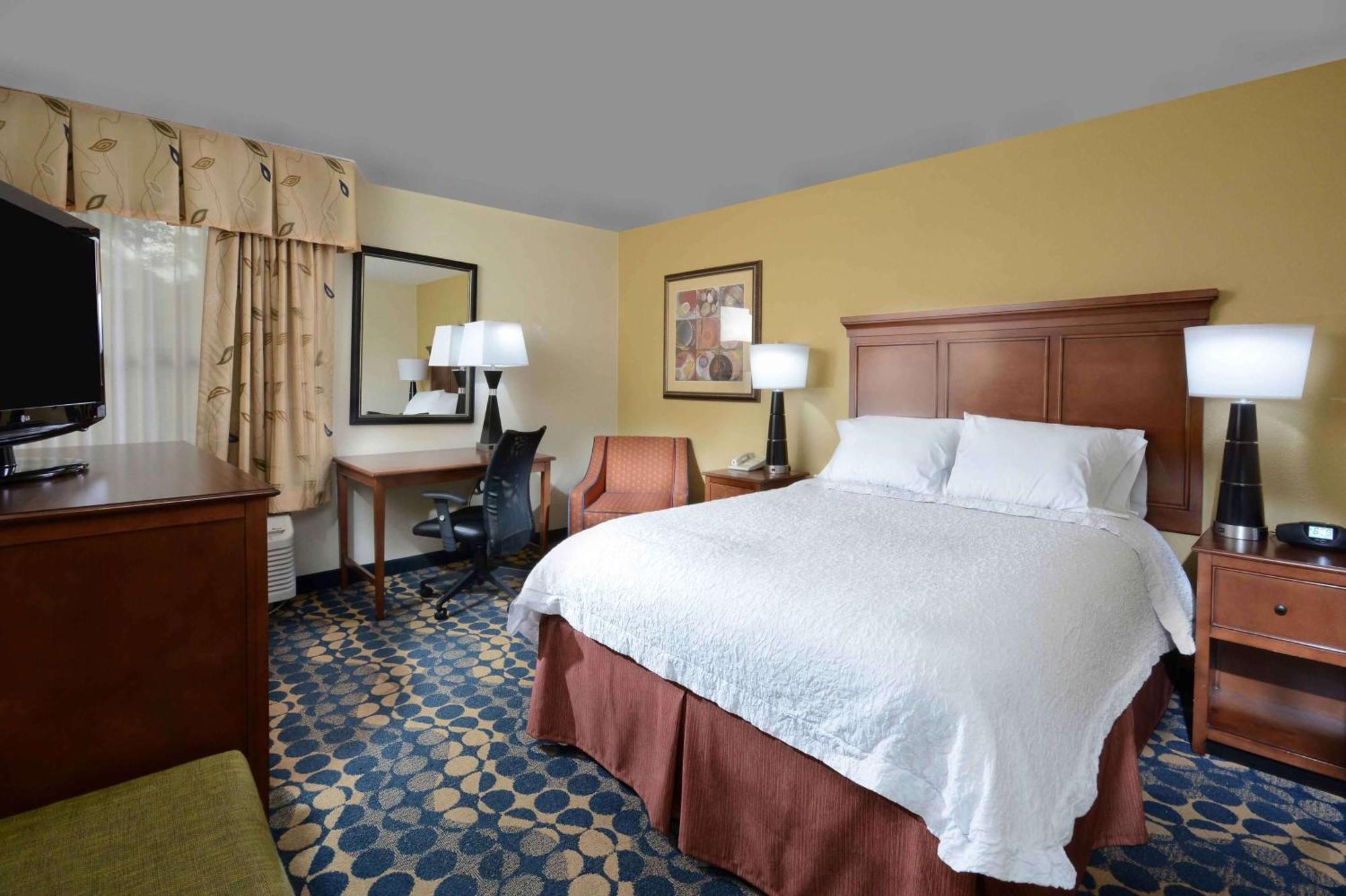 Hampton Inn Fayetteville Fort Bragg Exterior photo