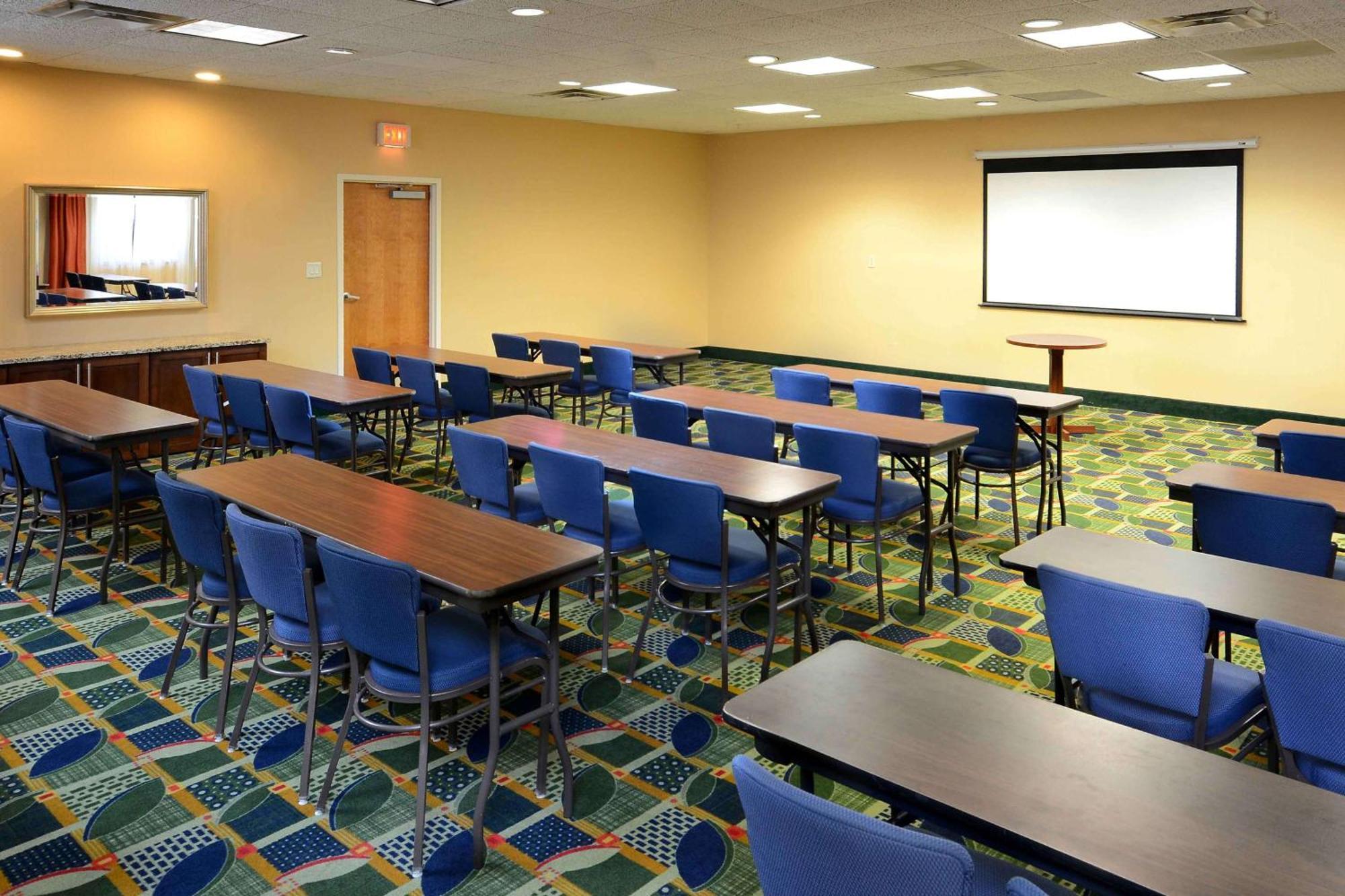 Hampton Inn Fayetteville Fort Bragg Exterior photo