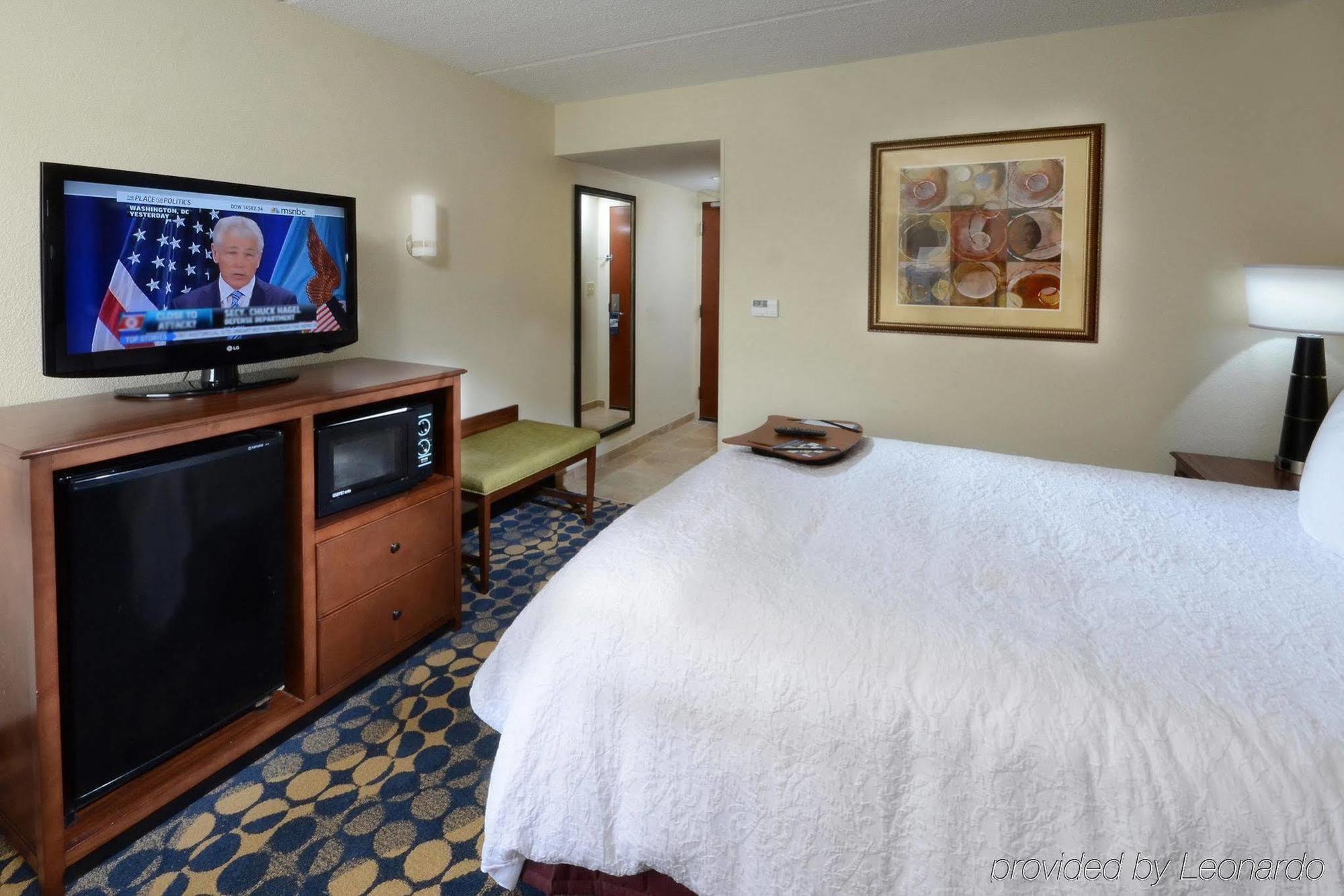 Hampton Inn Fayetteville Fort Bragg Exterior photo